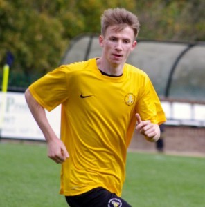 Mark Simpson rescued a point for Nostell Miners Welfare with a last gasp header in the 2-2 draw with Parkgate