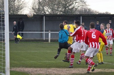 Denny Ingram heads home the second goal. Picture: Ian Parker