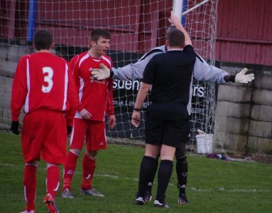 Referee Daniel Bennett's decision wasn't met with universal agreement