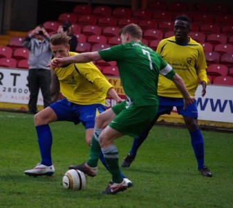 Joe Colbeck attempts to set up an attack for Avenue