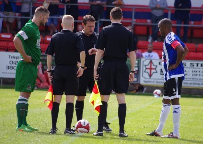 It was great to see referee Jason Knowles back officiating 