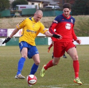 Brad Grayson has signed for Frickley Athletic.