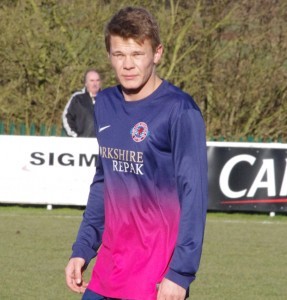 Andrew Fox has signed for Stocksbridge Park Steels