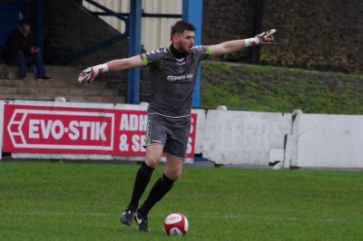 Stocksbridge Park Steels goalkeeper David Reay has broke a finger