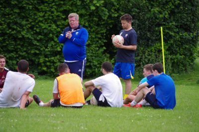 Rob Hunter and Andy Sunley speak to the players